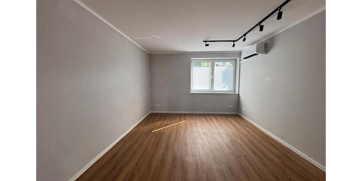 Erdgeschoßwohnung Krefeld Benrad - 3 Zimmer, 84 m&sup2;, 1.250&euro; | Angebot:25994208