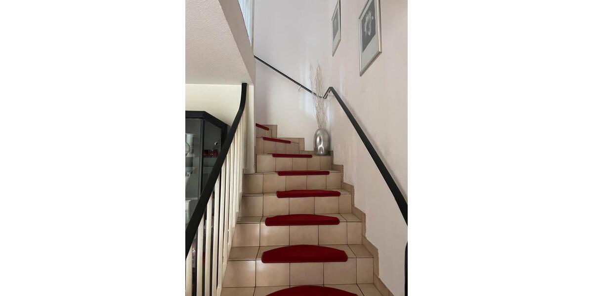 Reihenhaus Krefeld Bockum - 3 Zimmer, 150 m&sup2;, 298.000&euro; | Angebot:26619322