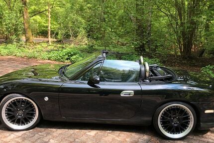 Mazda MX-5 153.000 km 10.950 &euro; Oberhausen 46045