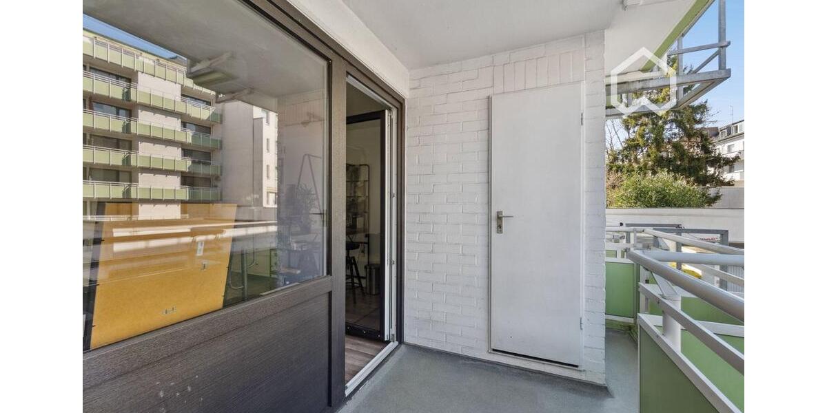 Etagenwohnung Düsseldorf Derendorf - 1 Zimmer, 30 m&sup2;, 1.200&euro; | Angebot:25943727