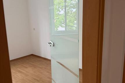 Wohnung Gelsenkirchen Gelsenkirchen-Mitte - 3 Zimmer, 62 m&sup2;, 774&euro; | Angebot:27555219