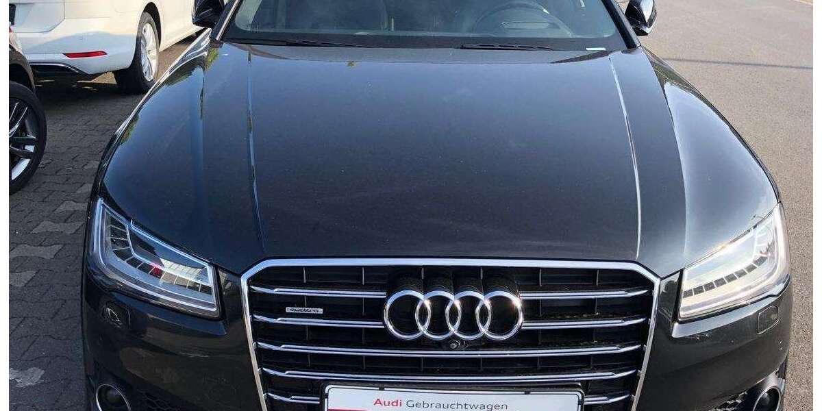 Audi A8 220.000 km 27.600 &euro; Essen 45279