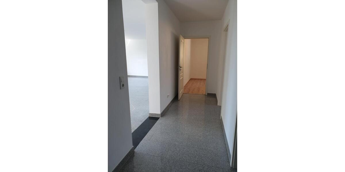 Etagenwohnung Langenfeld (Rheinland) - 3 Zimmer, 95 m&sup2;, 365.000&euro; | Angebot:26395115
