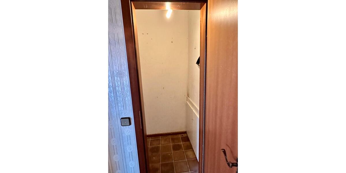 Etagenwohnung Düsseldorf Stadtbezirk 9 - 3 Zimmer, 85 m&sup2;, 190.000&euro; | Angebot:26588524