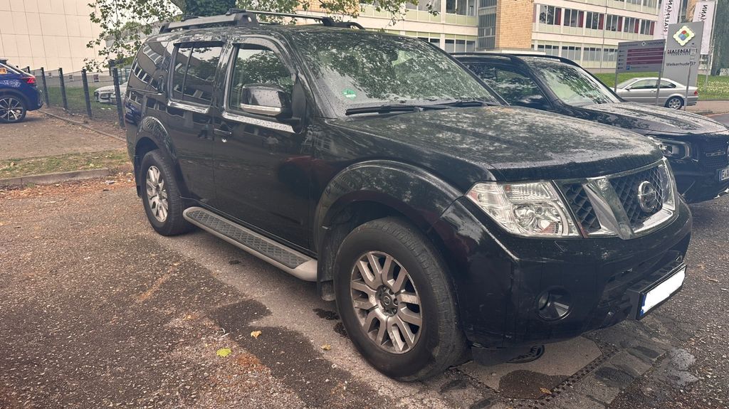 Nissan Pathfinder 250.000 km 8.400 &euro; Essen 45356