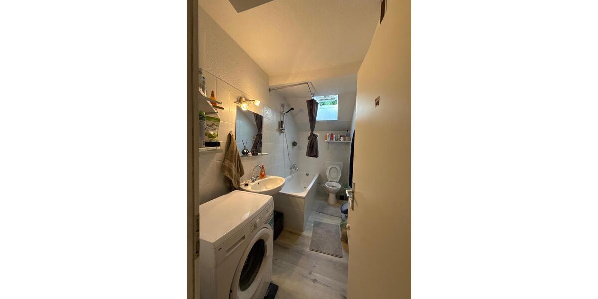 Dachgeschoßwohnung Wuppertal Brill - 1 Zimmer, 20 m&sup2;, 394&euro; | Angebot:25988581