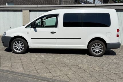 VW Caddy Maxi 223.200 km 4.500 &euro; Düsseldorf 40229