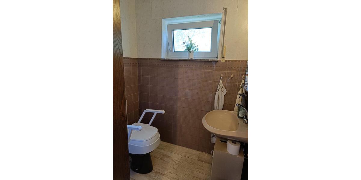 Einfamilienhaus Dormagen Broich - 7 Zimmer, 181 m&sup2;, 650.000&euro; | Angebot:26953943