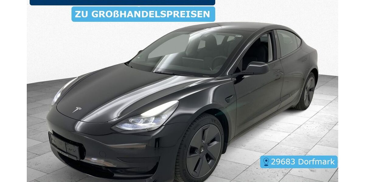 Tesla Model 3 65.268 km 27.197 &euro; Krefeld 47829