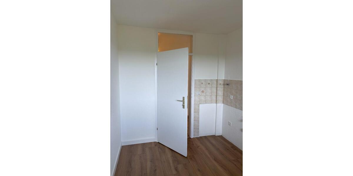 Etagenwohnung Wuppertal Gemarkung Elberfeld - 2 Zimmer, 67 m&sup2;, 150.000&euro; | Angebot:27189732