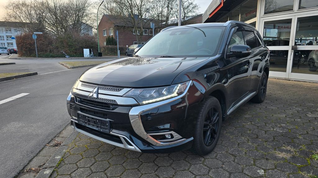 Mitsubishi Outlander 90.300 km 18.900 &euro; Neuss 41462