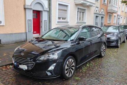 Ford Focus 129.250 km 9.000 &euro; Duisburg 47057