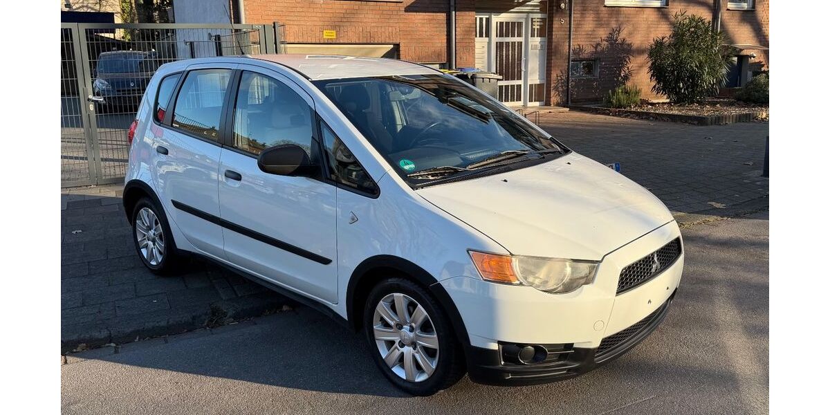 Mitsubishi Colt 139.000 km 3.199 &euro; Duisburg 47226