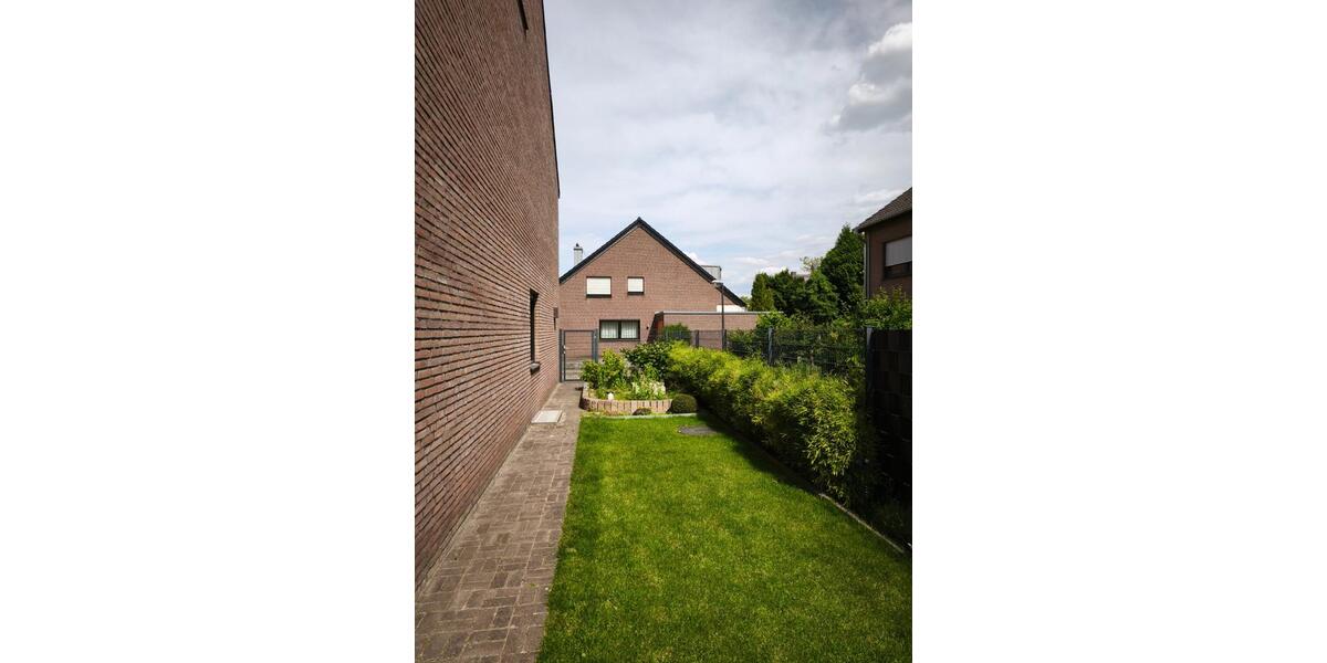 Reihenhaus Langenfeld (Rheinland) - 6 Zimmer, 719.000&euro; | Angebot:22569771