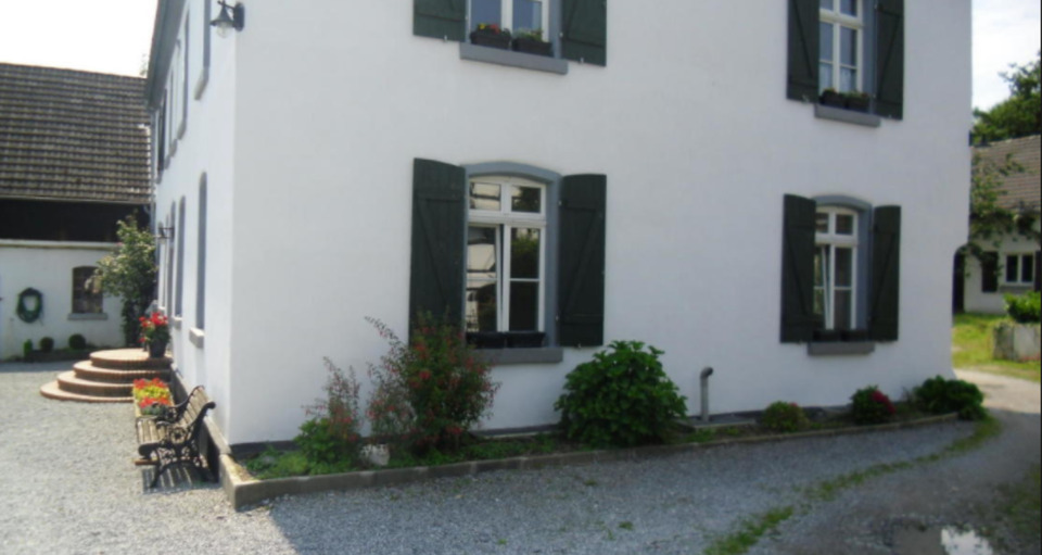 Erdgeschoßwohnung Erkrath - 5 Zimmer, 105 m&sup2;, 1.575&euro; | Angebot:25335153