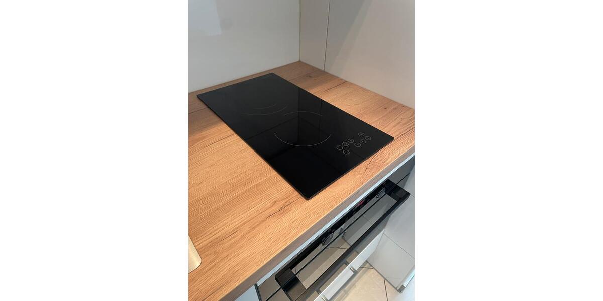 Etagenwohnung Neuss - 1 Zimmer, 35 m&sup2;, 990&euro; | Angebot:26020346