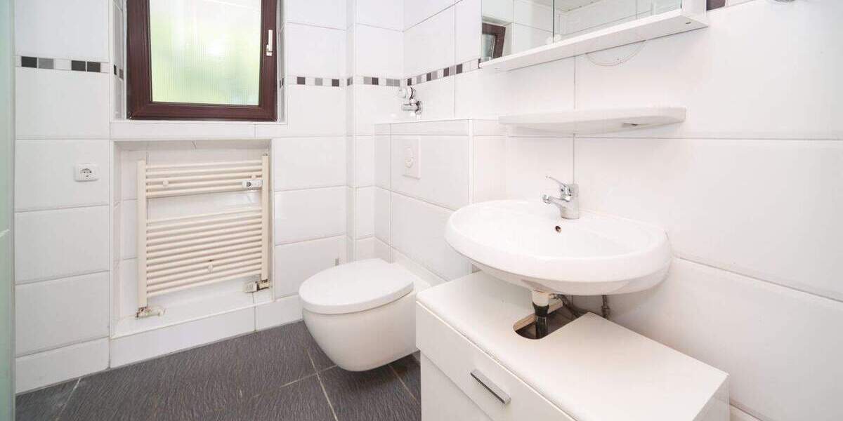 Etagenwohnung Wuppertal Barmen - 5 Zimmer, 87 m&sup2;, 150.000&euro; | Angebot:25865346