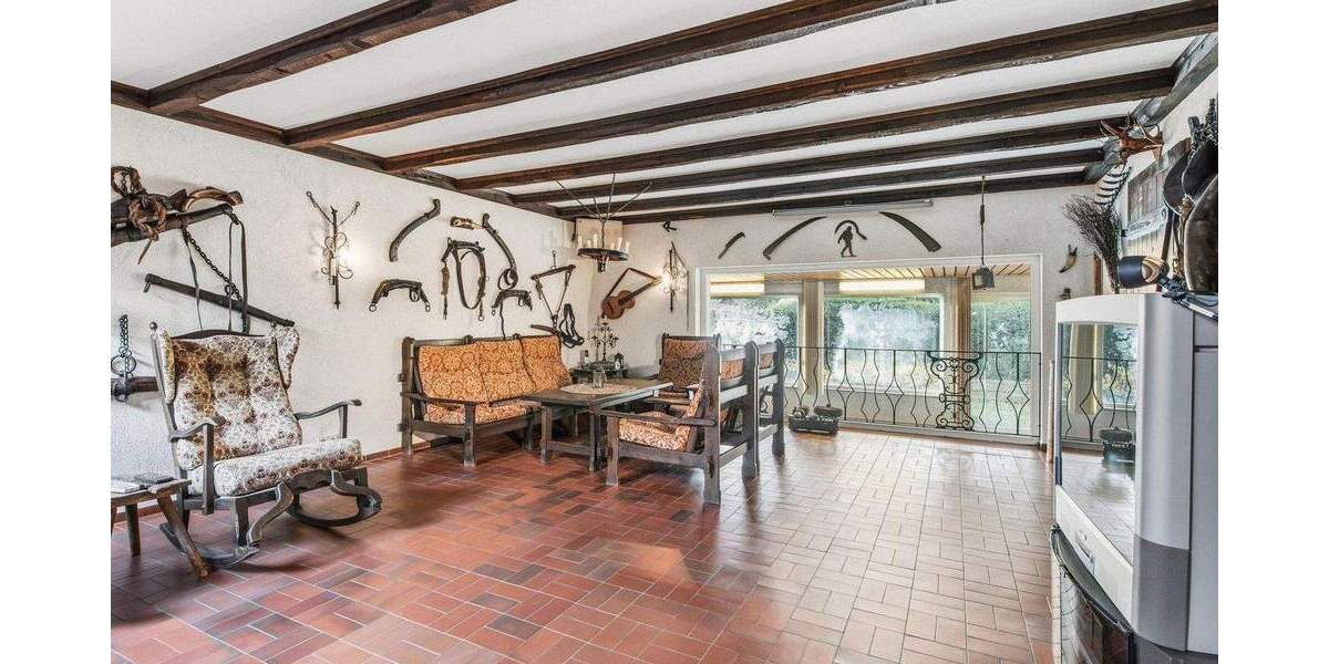 Einfamilienhaus Heiligenhaus Mitte - 6 Zimmer, 354 m&sup2;, 725.000&euro; | Angebot:25934083