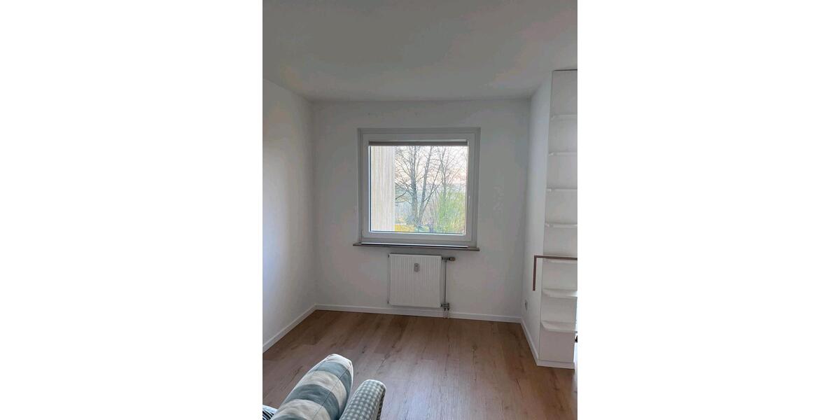 Etagenwohnung Wuppertal Eckbusch - 4 Zimmer, 113 m&sup2;, 1.350&euro; | Angebot:25894284