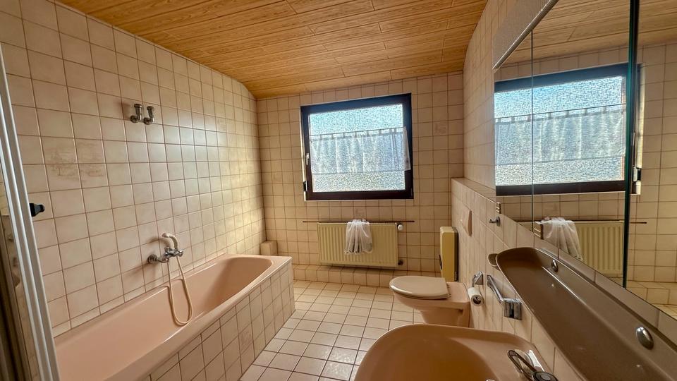 Maisonettenwohnung Krefeld Hülser Berg - 5 Zimmer, 105 m&sup2;, 1.180&euro; | Angebot:25947682