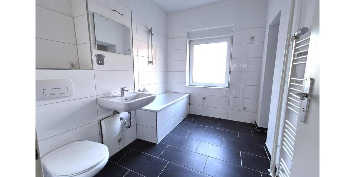 Erdgeschoßwohnung Duisburg Hamborn - 3 Zimmer, 77 m&sup2;, 543&euro; | Angebot:26385410