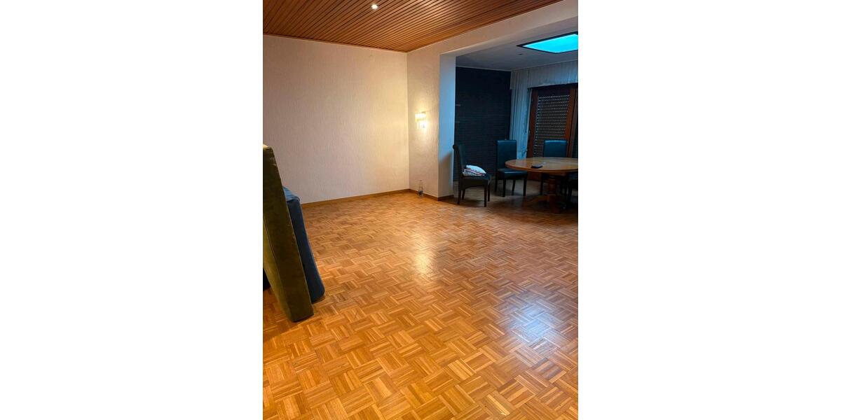 Reihenhaus Krefeld Dießem - 4 Zimmer, 120 m&sup2;, 320.000&euro; | Angebot:27533538