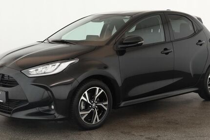 Toyota Yaris 16.300 km 22.484 &euro; Düsseldorf 40233