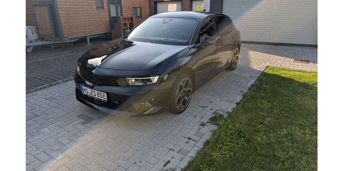 Opel Astra 25.976 km 23.999 &euro; Neukirchen-Vluyn 47506