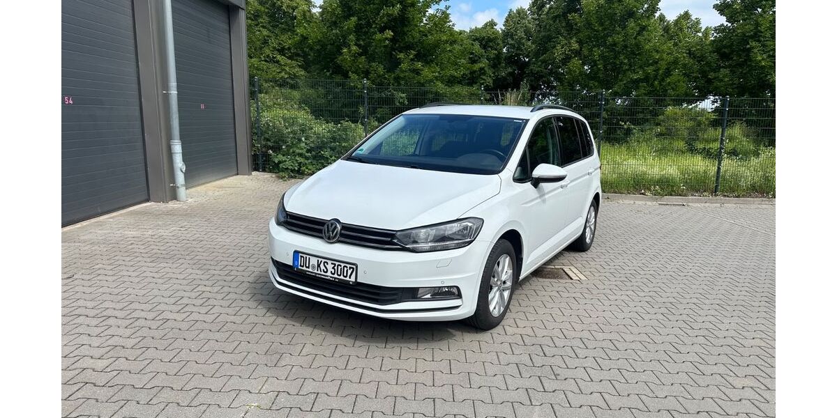 VW Touran 193.000 km 12.900 &euro; Duisburg 47279
