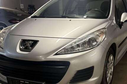 Peugeot 207 159.000 km 2.200 &euro; Düsseldorf, Stadt 40221