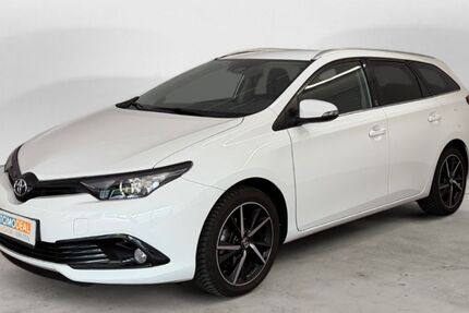 Toyota Auris 38.674 km 15.479 &euro; Moers 47445