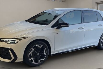 VW Golf 1.337 km 36.999 &euro; Krefeld 47805
