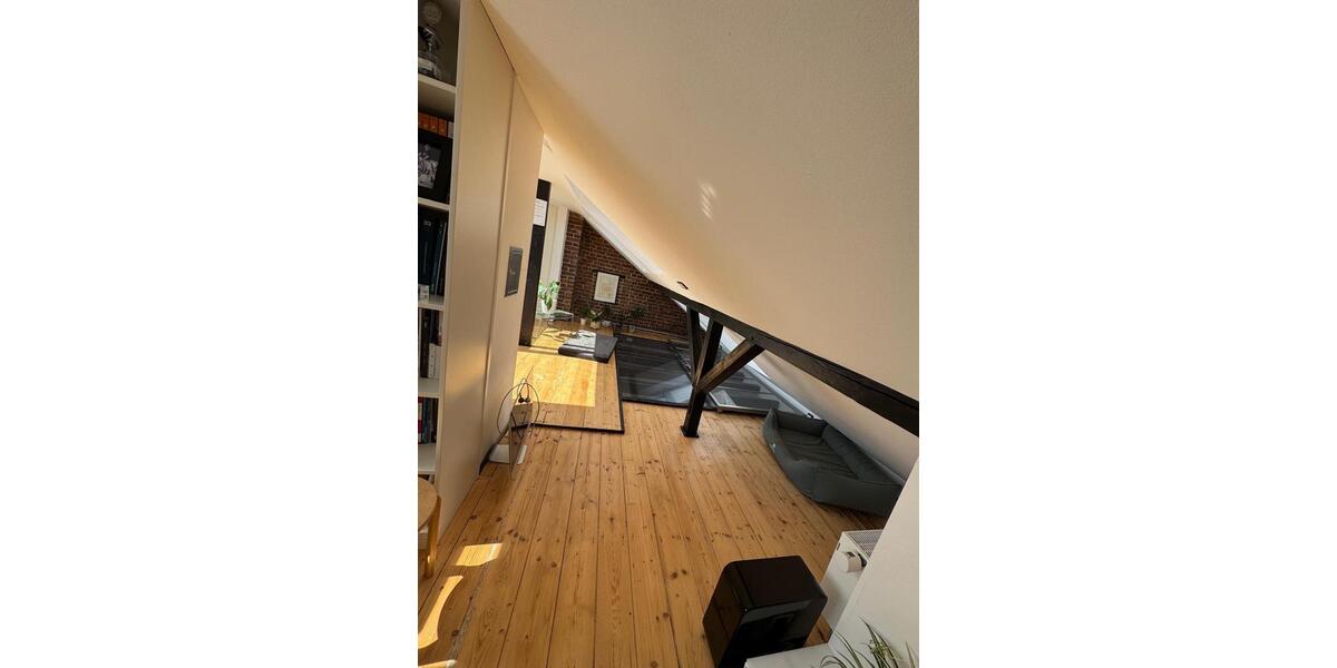 Dachgeschoßwohnung Wuppertal Sedansberg - 4 Zimmer, 165 m&sup2;, 320.000&euro; | Angebot:26586256