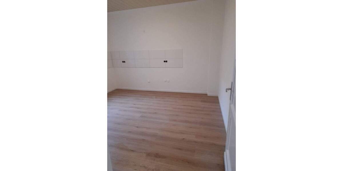 Etagenwohnung Oberhausen Marienkirche - 2 Zimmer, 61 m&sup2;, 395&euro; | Angebot:25778633