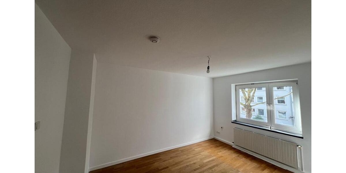 Etagenwohnung Essen Stadtbezirk II - 3.5 Zimmer, 63 m&sup2;, 775&euro; | Angebot:25978307