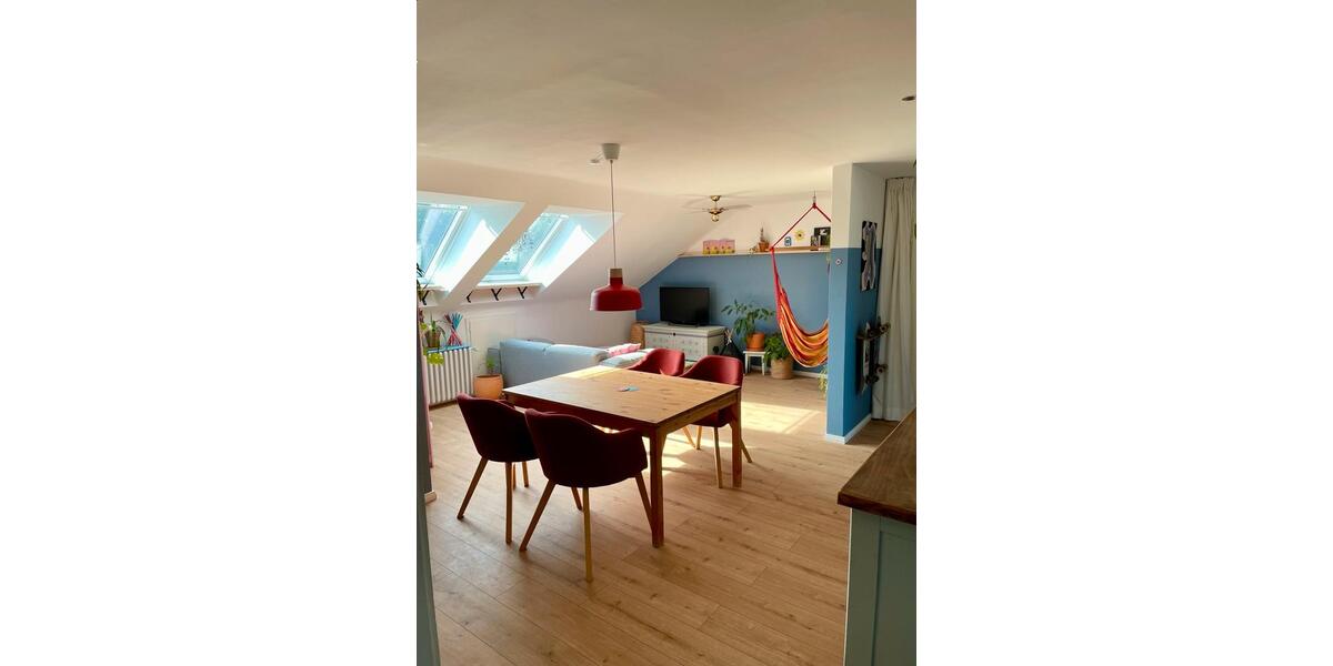 Dachgeschoßwohnung Krefeld Gellep-Stratum - 2.5 Zimmer, 60 m&sup2;, 168.000&euro; | Angebot:27197687