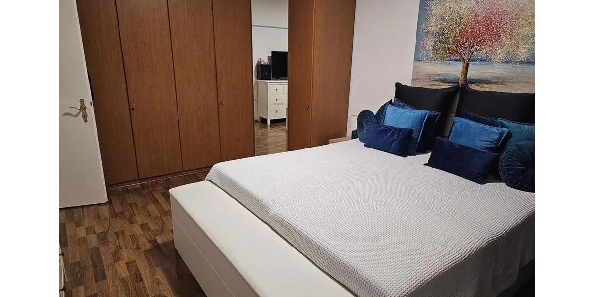 Etagenwohnung Düsseldorf Pempelfort - 2.5 Zimmer, 80 m&sup2;, 1.040&euro; | Angebot:24870040