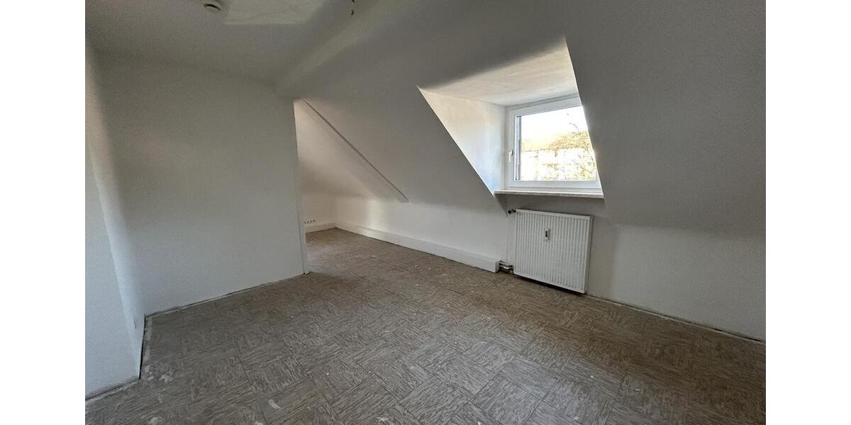 Dachgeschoßwohnung Duisburg Walsum - 2.5 Zimmer, 70 m&sup2;, 494&euro; | Angebot:23282116