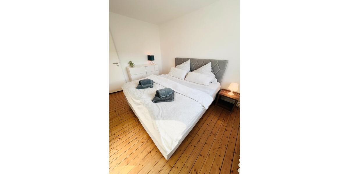 Etagenwohnung Düsseldorf Stadtbezirk 5 - 3 Zimmer, 85 m&sup2;, 1.950&euro; | Angebot:27540788