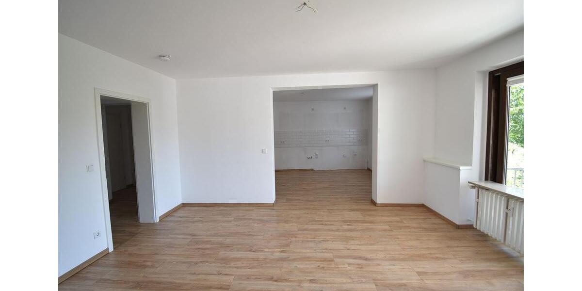 Etagenwohnung Essen Stadtbezirk VI - 4 Zimmer, 145 m&sup2;, 1.550&euro; | Angebot:22040281