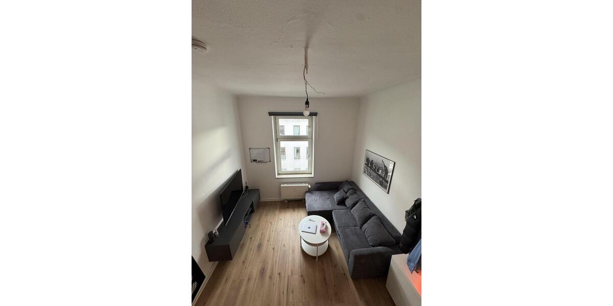 Etagenwohnung Düsseldorf Stadtbezirk 3 - 1 Zimmer, 23 m&sup2;, 638&euro; | Angebot:25975476