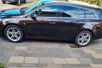 Opel Insignia 198.000 km 3.650 &euro; Duisburg 47167
