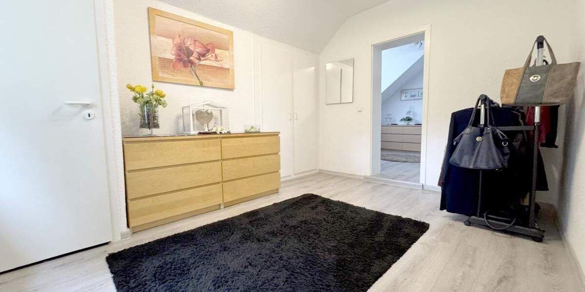 Einfamilienhaus Oberhausen Schwarze Heide - 7 Zimmer, 176 m&sup2;, 595.000&euro; | Angebot:25709904