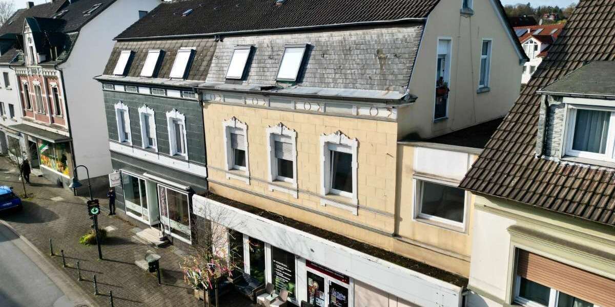 Einfamilienhaus Sprockhövel - 14 Zimmer, 233 m&sup2;, 335.000&euro; | Angebot:25764410