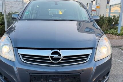 Opel Zafira 243.000 km 3.599 &euro; Oberhausen 46047