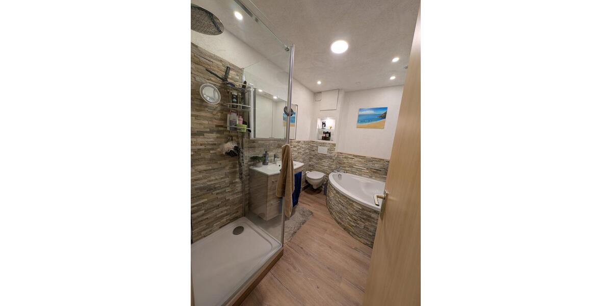 Etagenwohnung Wuppertal Lichtenplatz - 3 Zimmer, 75 m&sup2;, 250.000&euro; | Angebot:27127729