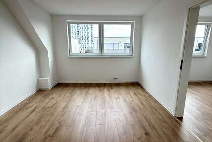 Wohnung Düsseldorf Pempelfort - 2 Zimmer, 50 m&sup2;, 1.100&euro; | Angebot:27517601