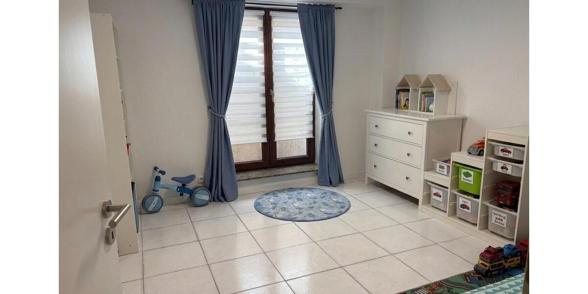 Etagenwohnung Grevenbroich - 3 Zimmer, 74 m&sup2;, 950&euro; | Angebot:26003685