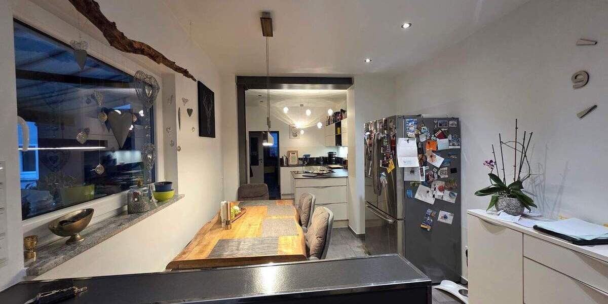 Doppelhaushälfte Velbert Mitte - 5 Zimmer, 145 m&sup2;, 560.000&euro; | Angebot:25897604