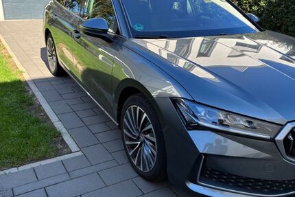 Skoda Superb 28.800 km 29.490 &euro; Düsseldorf 40489